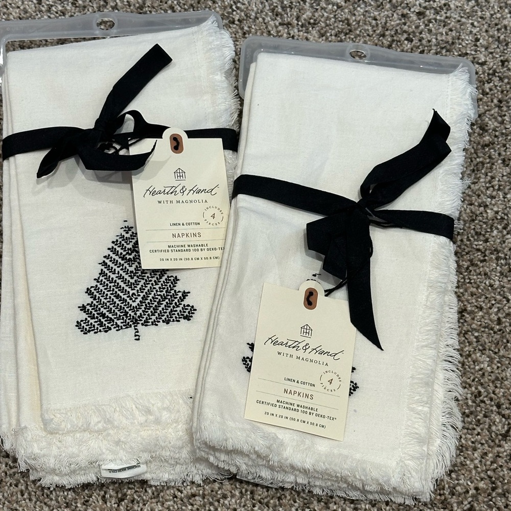 HEARTH & HAND with MAGNOLIA 2 Sets Linen/Cotton Black Stitched Napkins NEW! rare - Picture 10 of 10